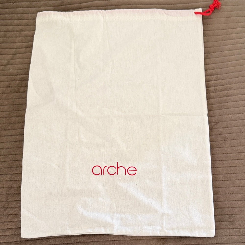 Arche Ivory Red Drawstring Dust Bag